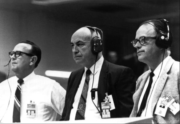 [Apollo 8 launch awaited by officials]